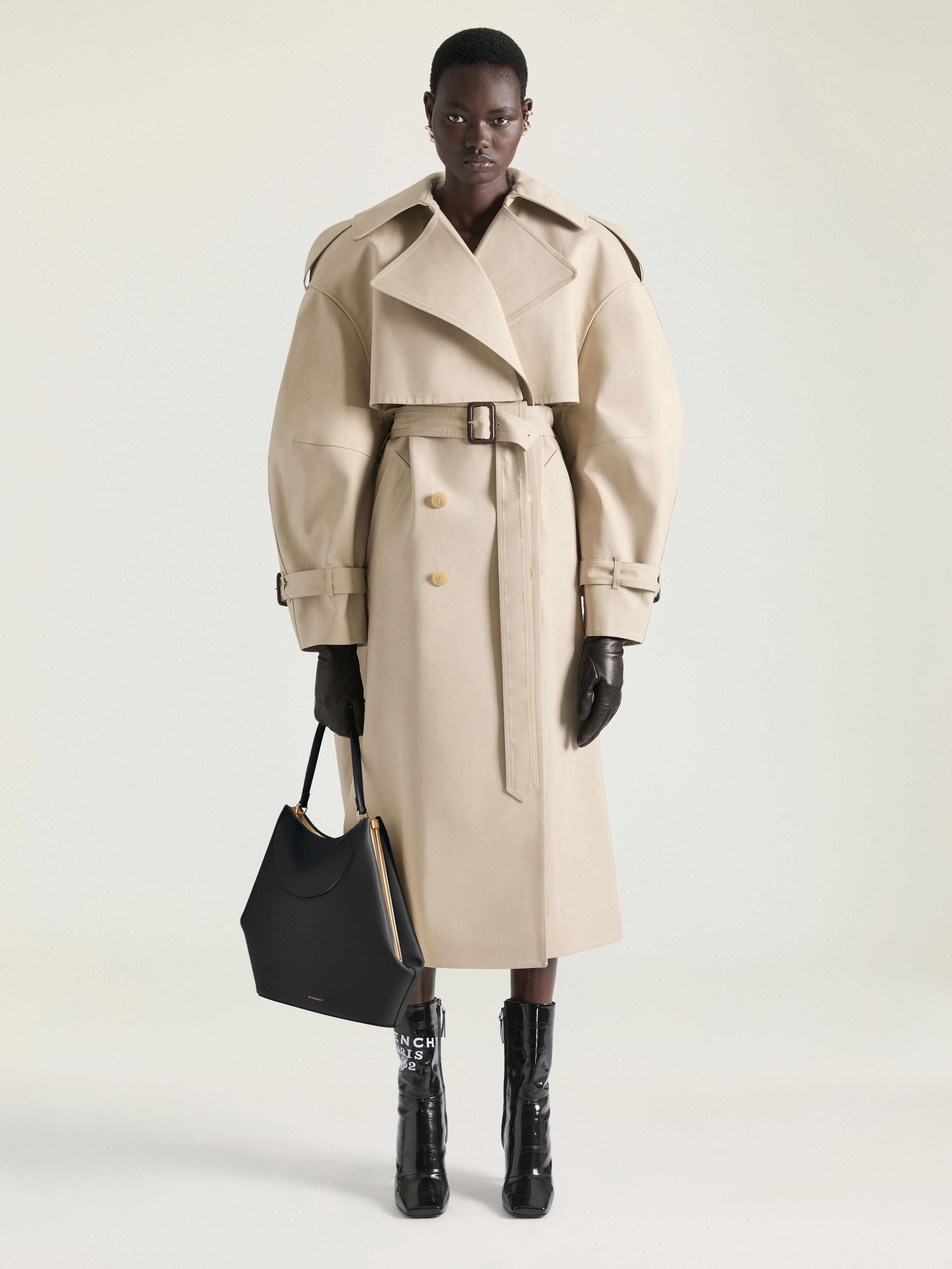 Facet bag in leather